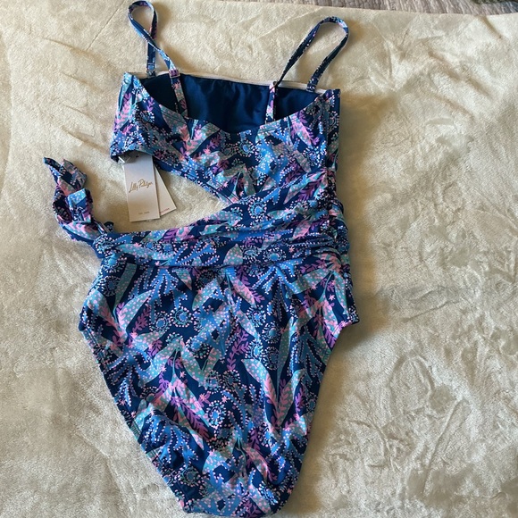 NWT women’s Lilly Pulitzer Snyder One Piece Swimsuit Star Gazing Barton Blue 8 - Picture 9 of 9